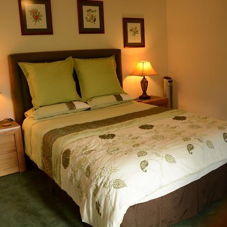 Les Noyers Aulnay Bed & Breakfast Aulnay  Exterior photo