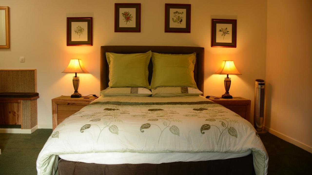 Les Noyers Aulnay Bed & Breakfast Aulnay  Exterior photo